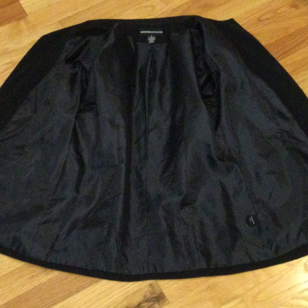 Norton NcNaughton Black Blazer - Picture 7 of 8